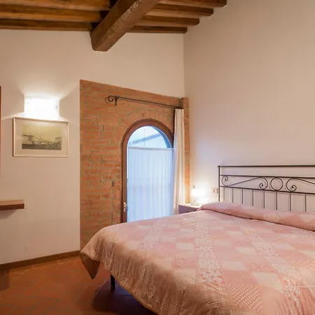 Amazing Chianti Site With Shared Pool アパート *