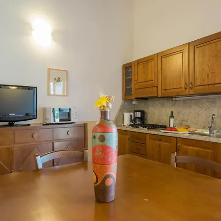 アパート Amazing Chianti Site With Shared Pool